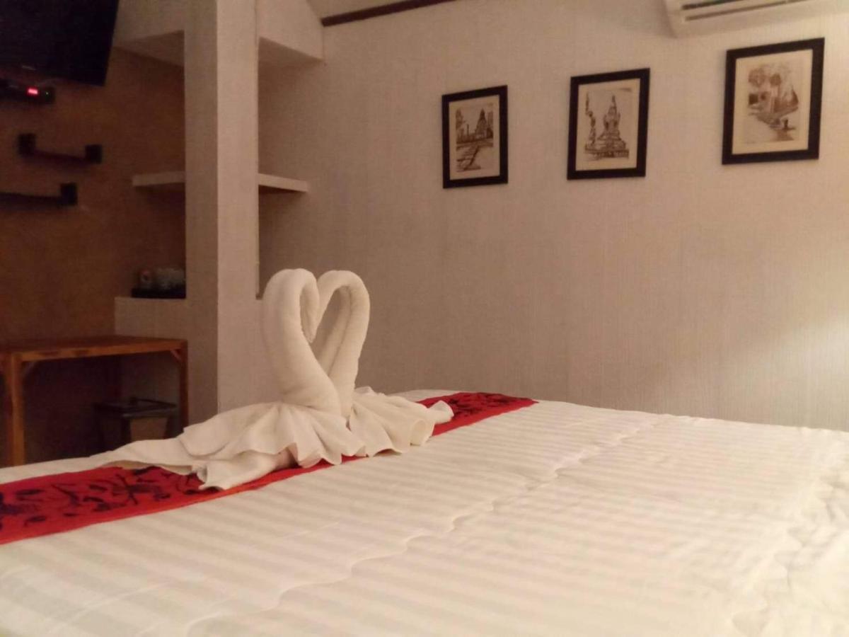 Baan B&B Sukhothai Buitenkant foto
